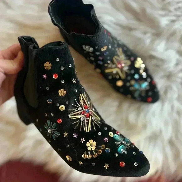 Betsey Johnson Jax Booties Velvet Ankle Boots with Starburst Jewels, Size 6 - Picture 5 of 12